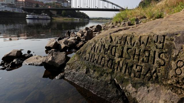 Su seviyesinin düşük olduğu 2018 yılından. Fotoğraf: Reuters Su seviyesinin düşük olduğu 2018 yılından. Fotoğraf: Reuters